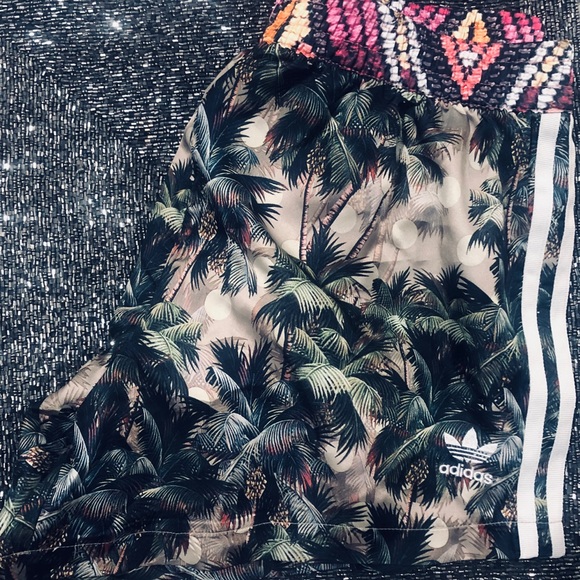 ADIDAS X The Farm Company Shorts Womens - Picture 7 of 8